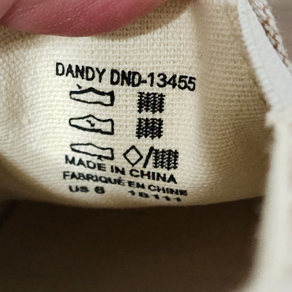 Taos Dandy Women's Casual Comfort Slip-On Shoes Sneakers Size 6 Beige - Picture 8 of 8